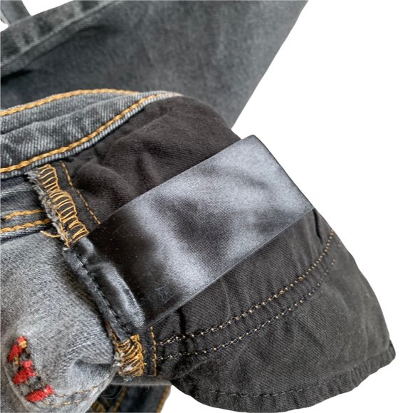 BDG High Rise Relaxed Fit Mom Black Denim Jean - Picture 4 of 8